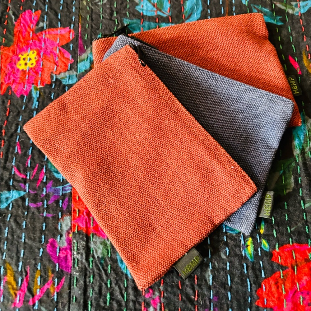 3 Hemp zippered pouches